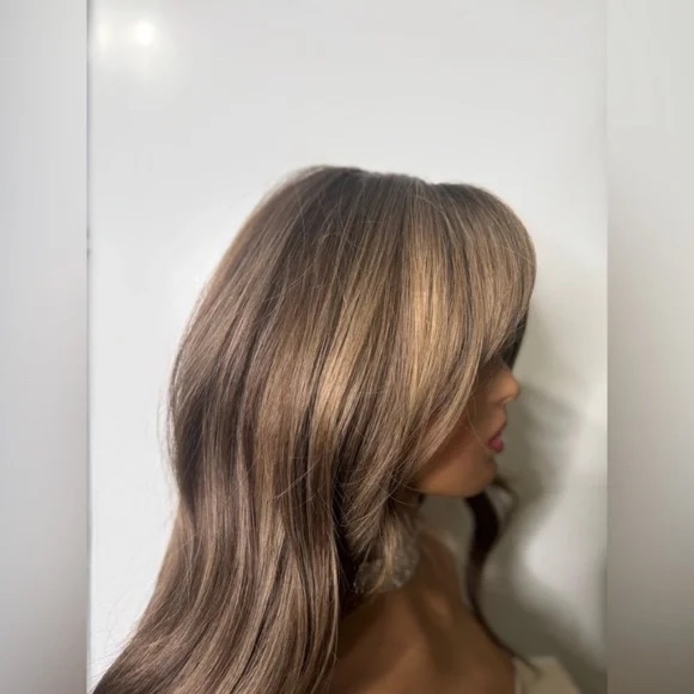 Long Wavy Wig with Curtain Bangs – Medium Brown with Soft Caramel Highlights - Picture 10 of 13